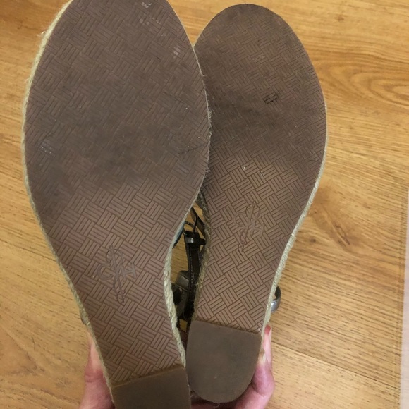 Cole Haan wedges size 8 - Picture 3 of 3